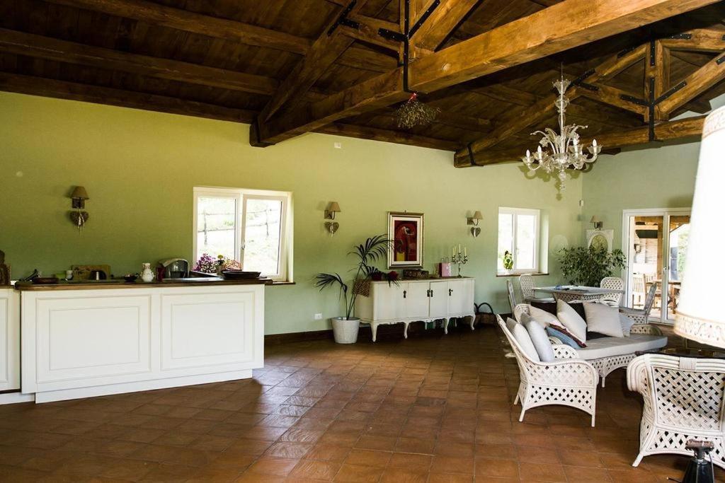 Agriturismo Borgo Serafino Mangone  Buitenkant foto