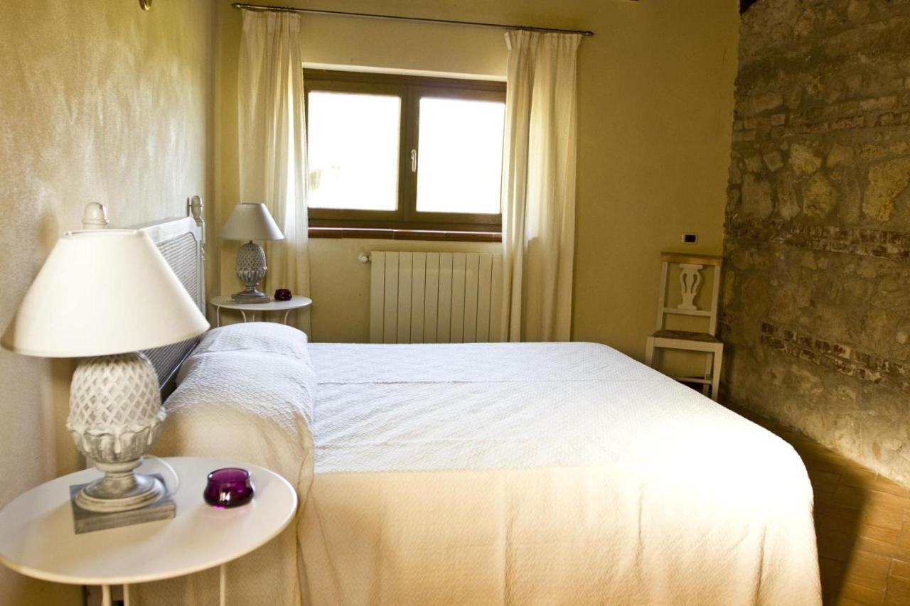 Agriturismo Borgo Serafino Mangone  Buitenkant foto